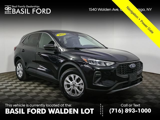 Used 2023 Ford Escape Active w/ Tech Pack #1 AWD/4WD image 1