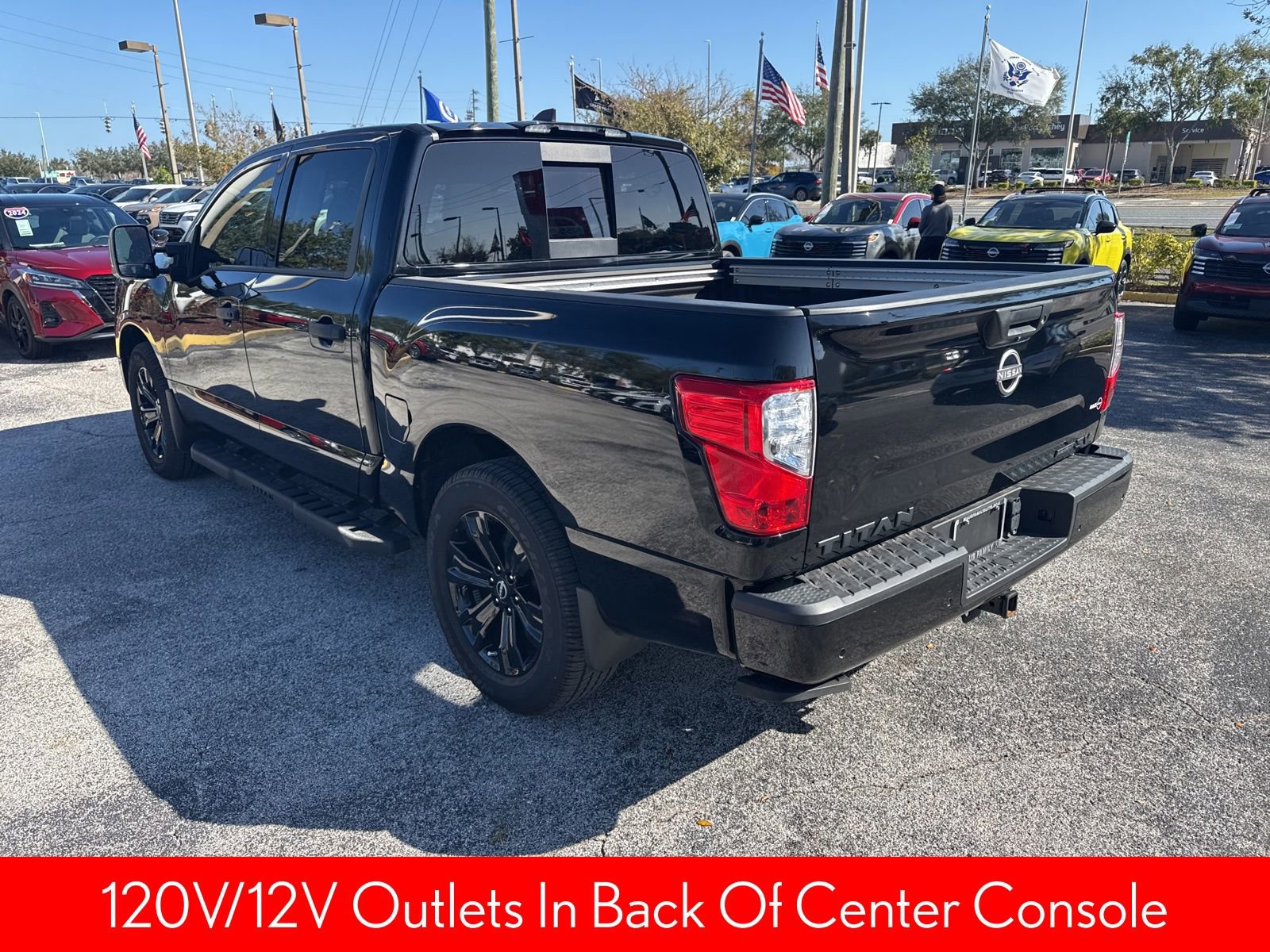 Certified 2024 Nissan Titan SV w/ SV Convenience Package image 10