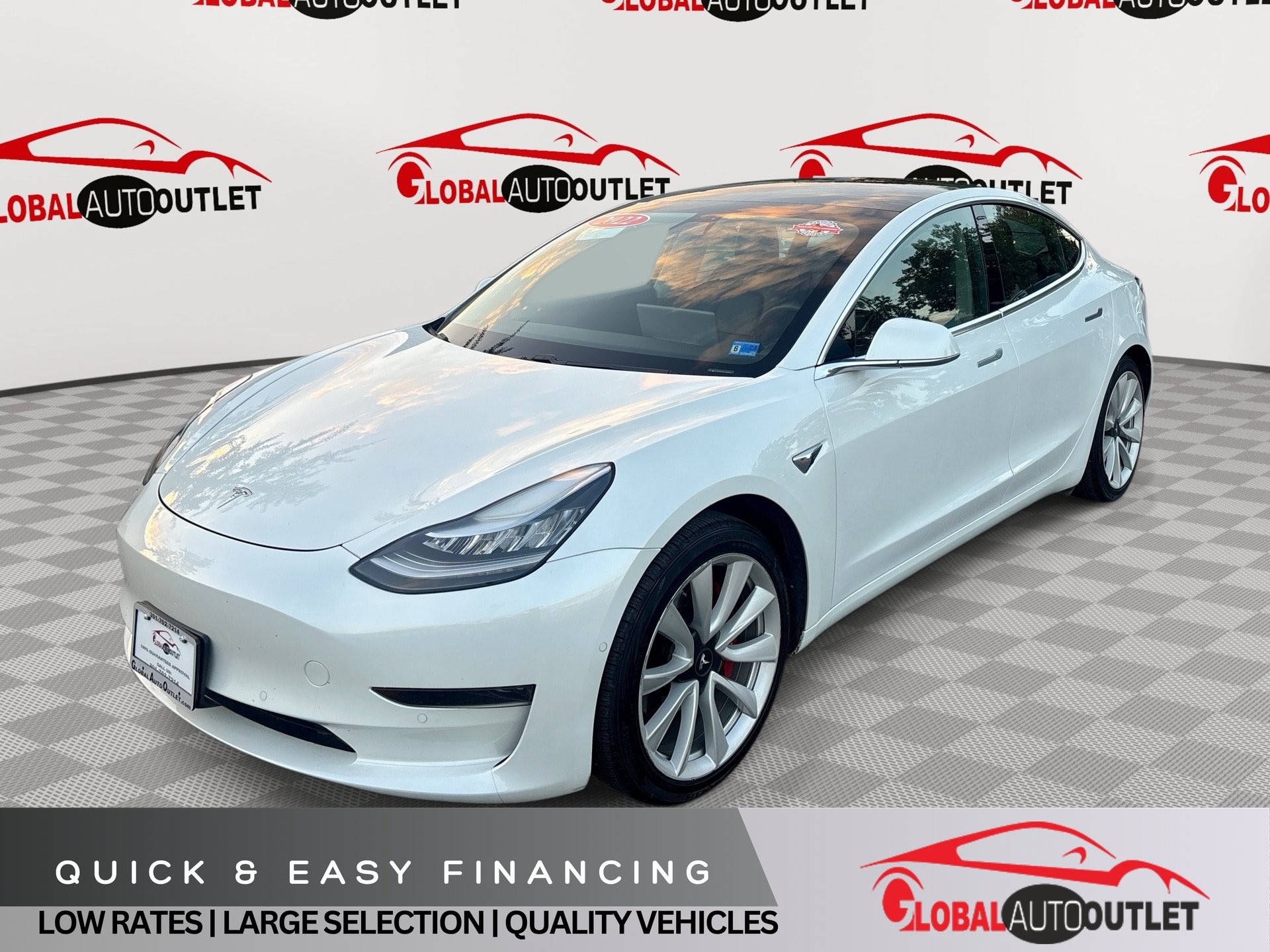 Used 2020 Tesla Model 3 Standard Range Plus RWD image 1