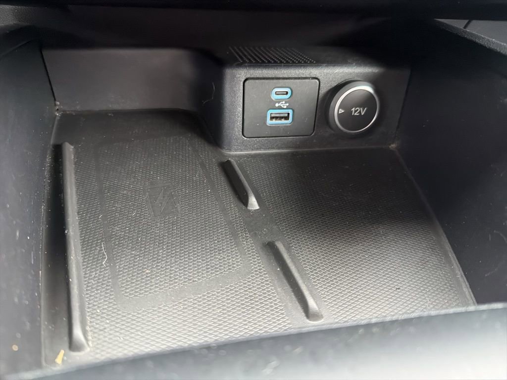 Used 2021 Ford Escape SEL w/ SEL Stealth AWD Package image 18