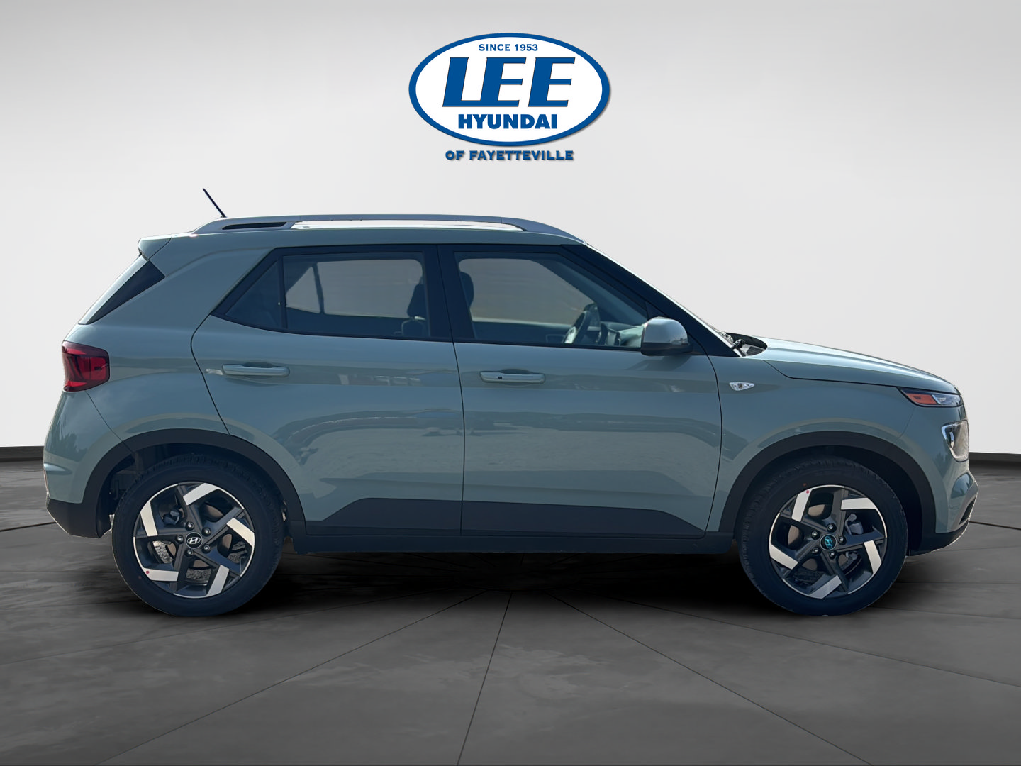 New 2026 Hyundai Venue SEL FWD image 2