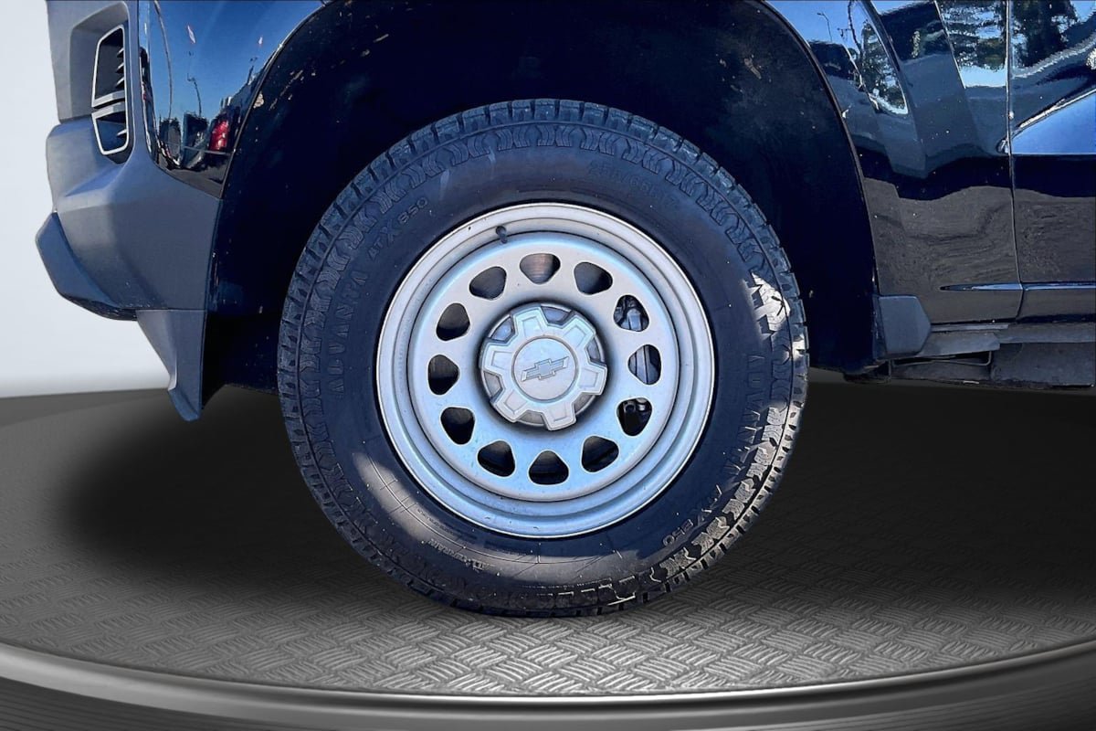 Used 2023 Chevrolet Colorado W/T RWD image 9