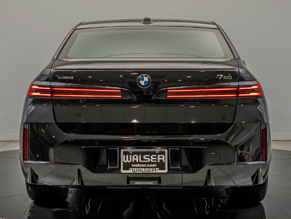 New 2027 BMW 740i xDrive AWD/4WD image 7