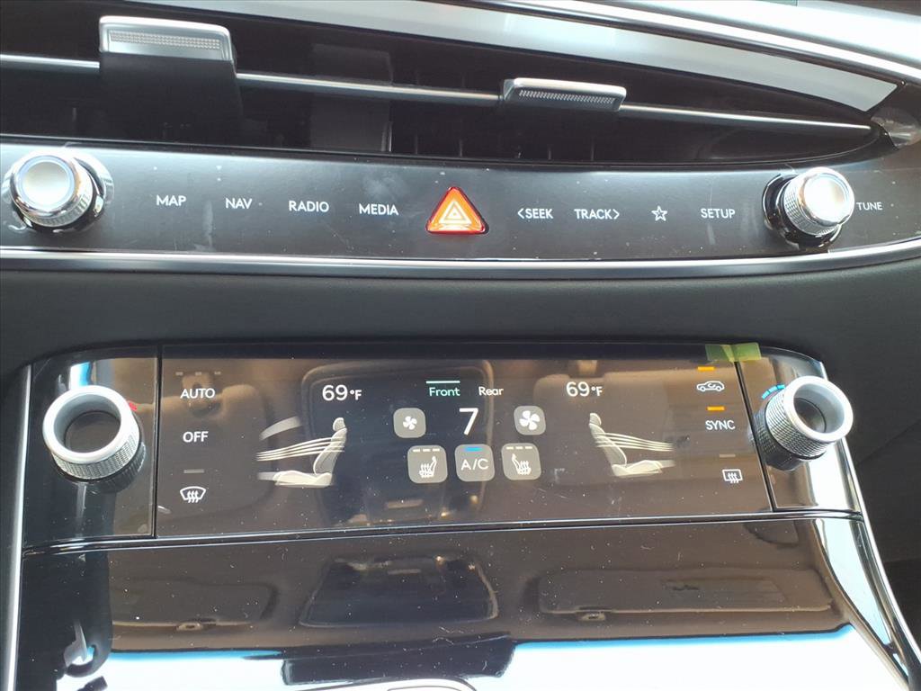 New 2026 Genesis GV70 2.5T image 6