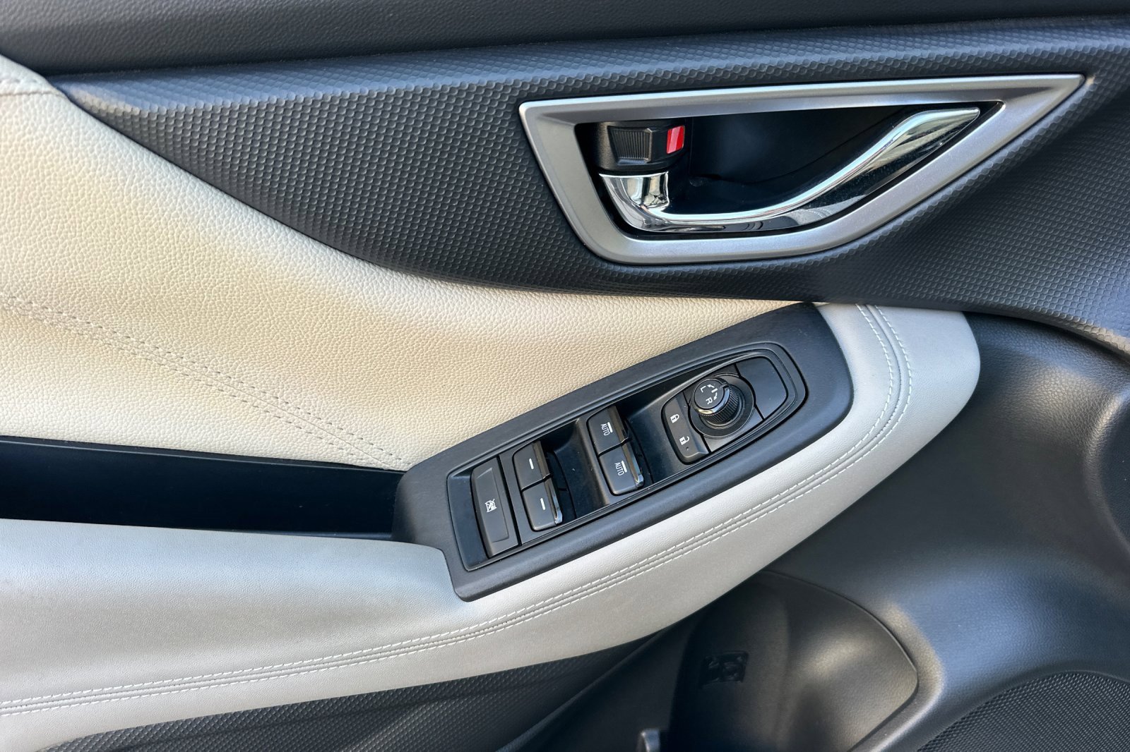 Used 2022 Subaru Forester Premium image 11