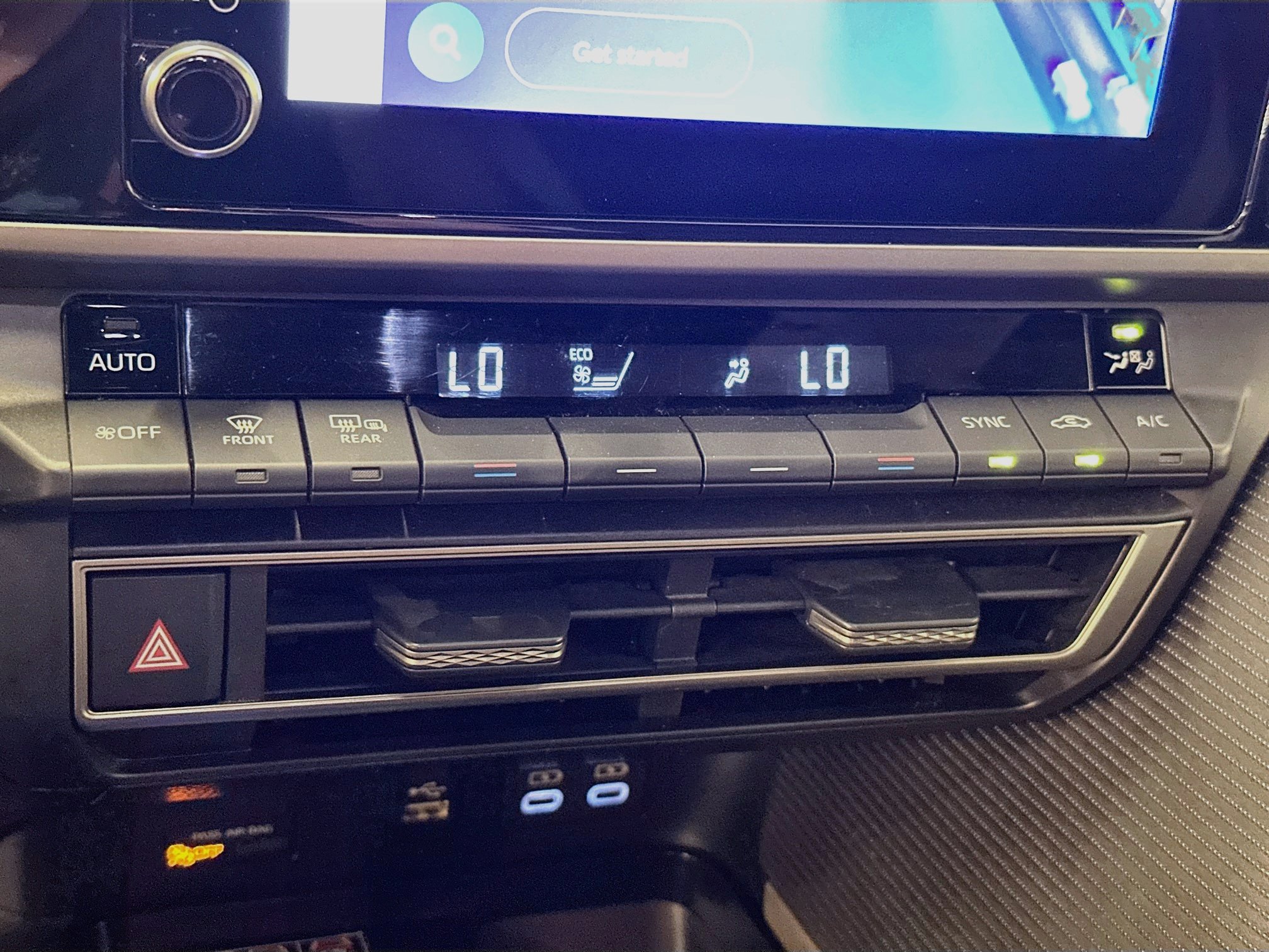Used 2025 Toyota Camry SE FWD image 24