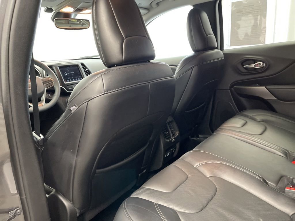 Used 2021 Jeep Cherokee Latitude Lux w/ Comfort/Convenience Group image 31