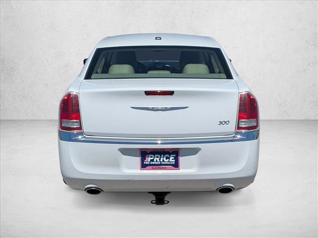 Used 2012 Chrysler 300 Limited RWD image 7