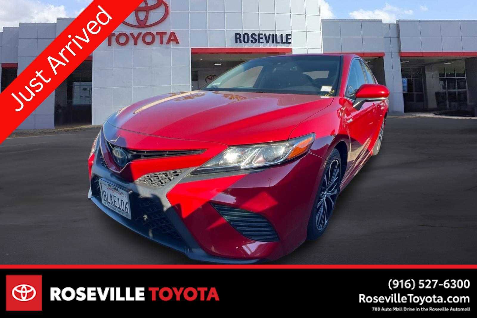 Used 2019 Toyota Camry SE w/ Sunroof Package video 1
