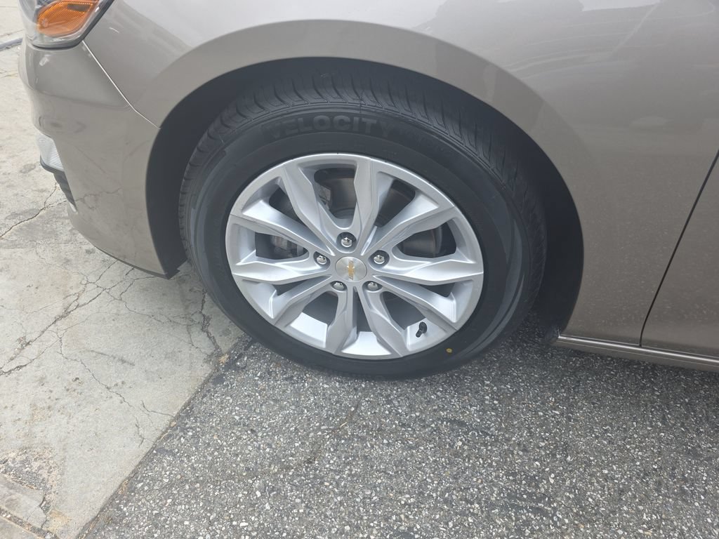 Used 2023 Chevrolet Malibu LT FWD image 25