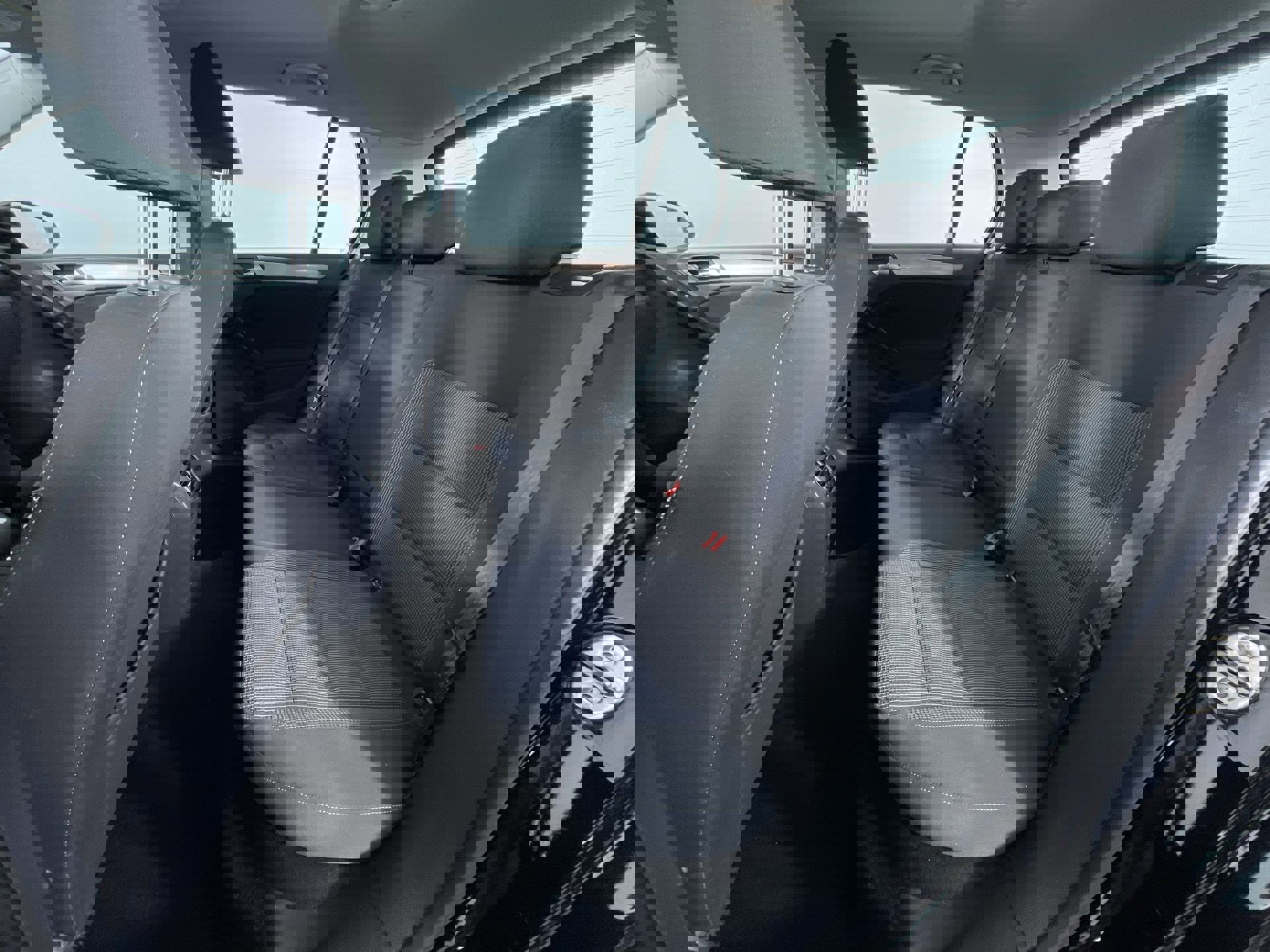 Used 2012 Volkswagen Golf 4-Door image 21