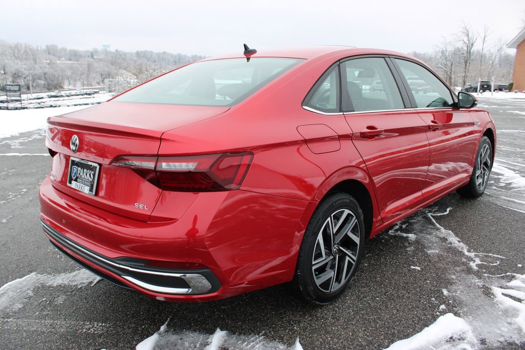 Used 2022 Volkswagen Jetta SEL image 9