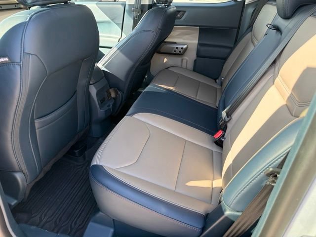 Used 2025 Ford Maverick Lariat w/ 4K Tow Package AWD/4WD image 16