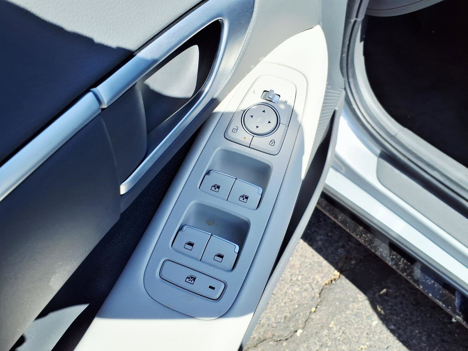 Certified 2025 Hyundai Sonata SEL FWD image 21