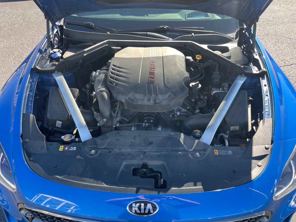 Used 2021 Kia Stinger GT2 image 16