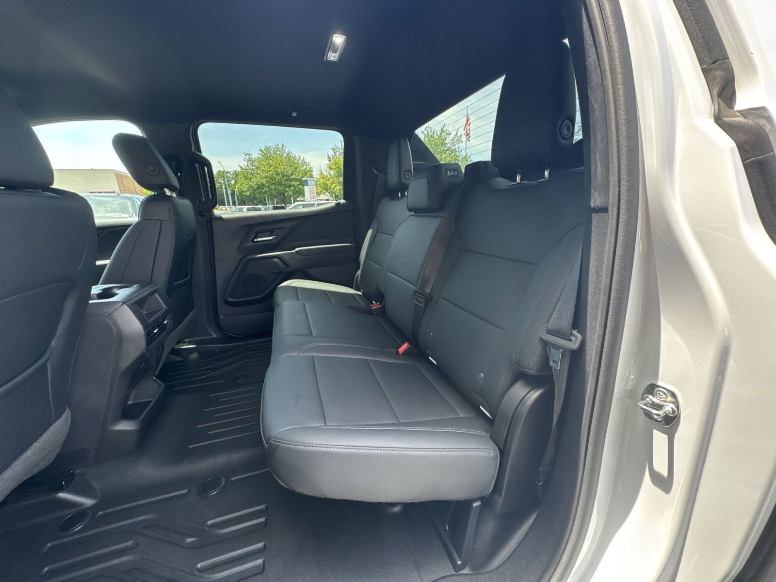 Used 2024 Chevrolet Silverado EV W/T AWD/4WD image 23