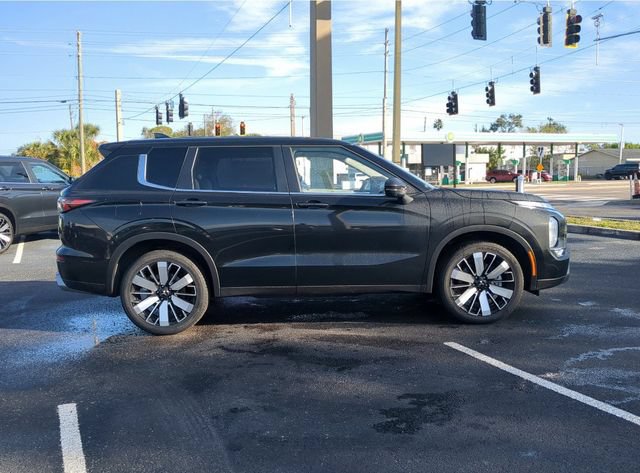 New 2026 Mitsubishi Outlander SE FWD image 5