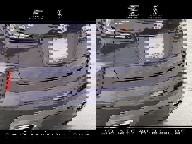 Certified 2025 Cadillac XT4 Sport w/ Cold Weather Package image 9