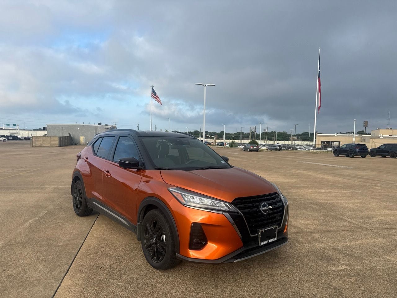 Used 2023 Nissan Kicks SR w/ SR Premium Package FWD video 1