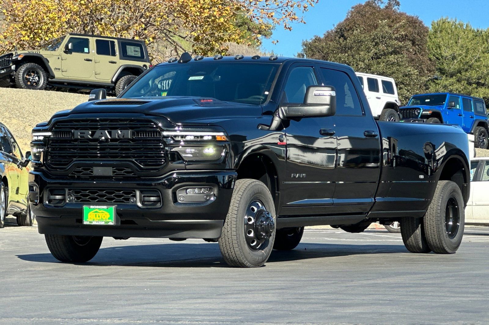 New 2026 RAM 3500 Laramie AWD/4WD image 9
