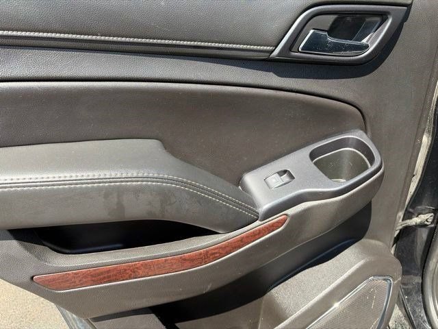 Used 2019 GMC Yukon SLT w/ Graphite Performance Edition AWD/4WD image 33