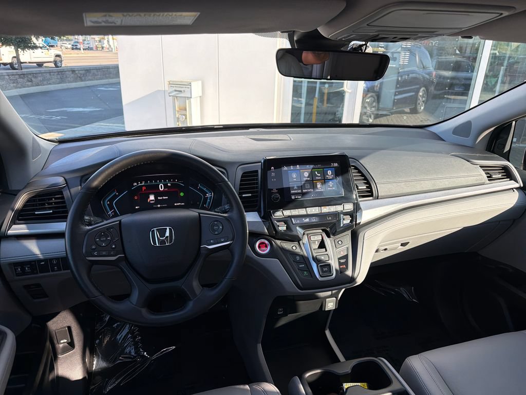 Used 2023 Honda Odyssey EX-L image 13