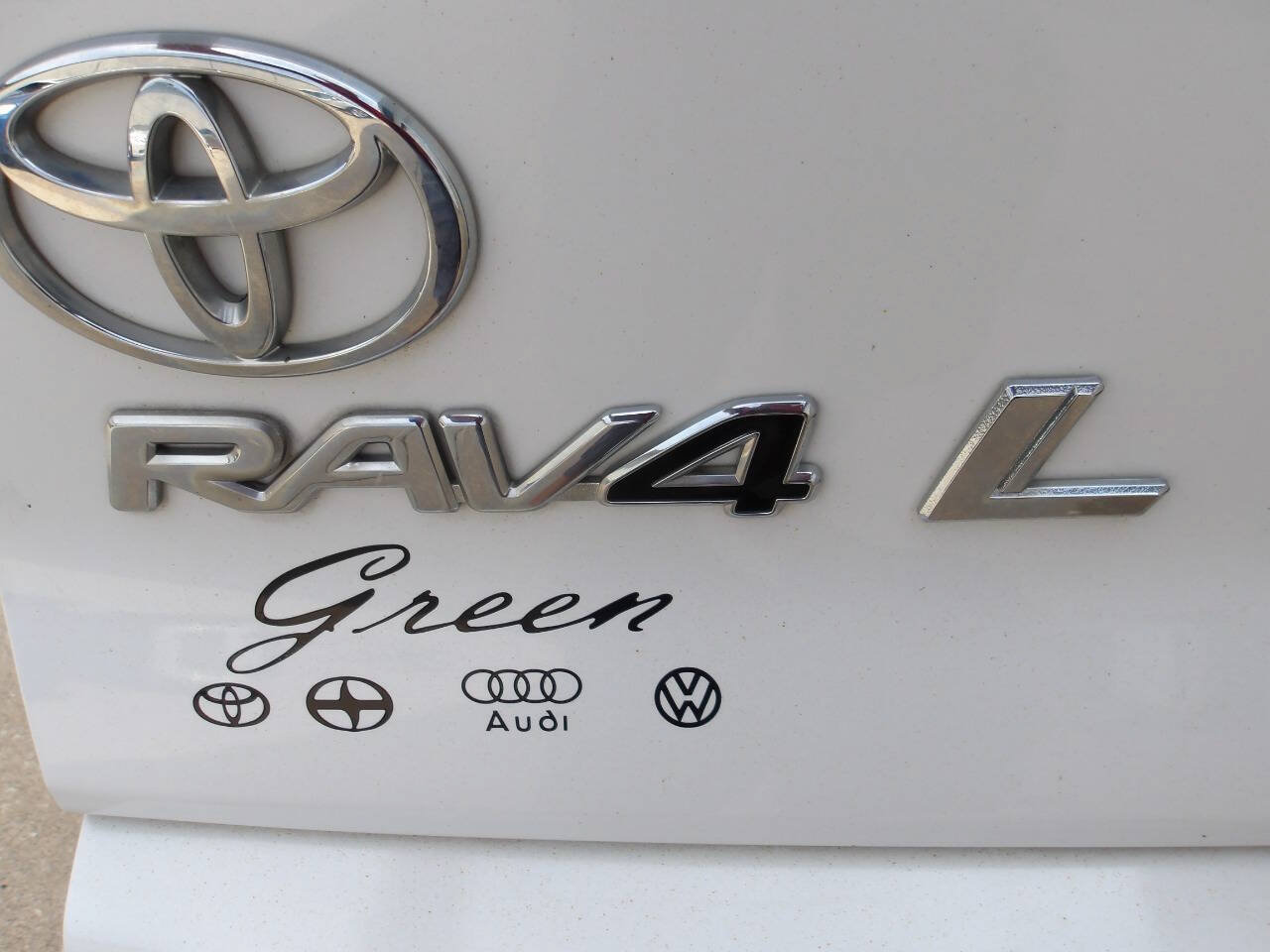 Used 2005 Toyota RAV4 4WD image 35