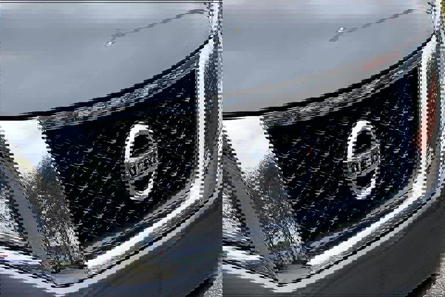 Used 2016 Nissan Pathfinder Platinum w/ Cargo Package image 29