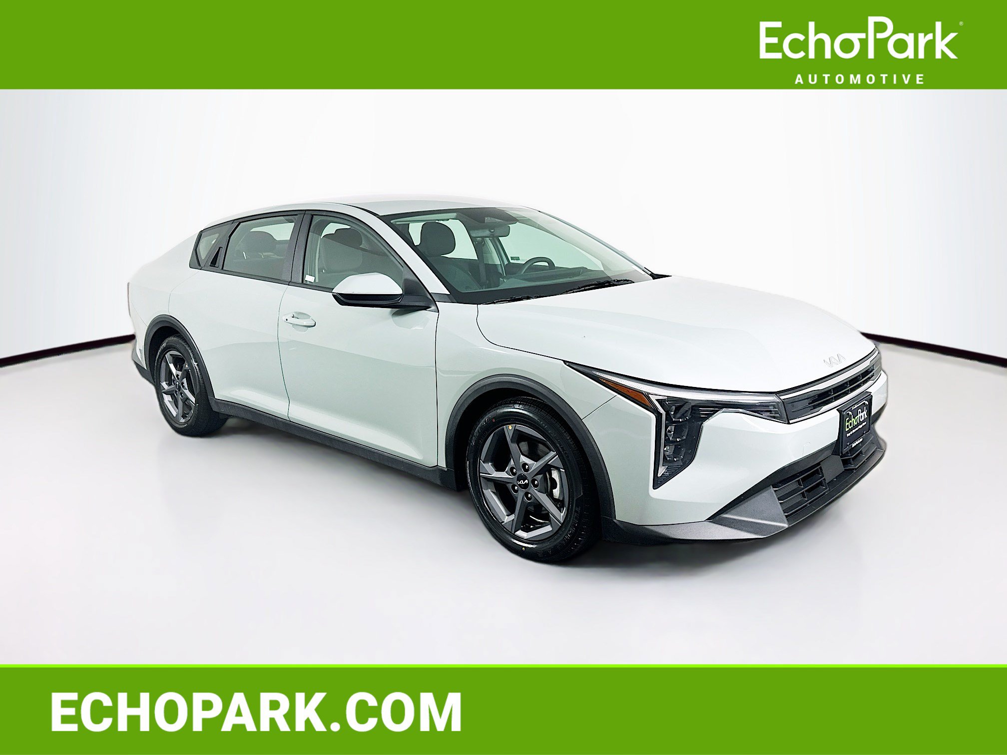 Used 2025 Kia K4 FWD image 1