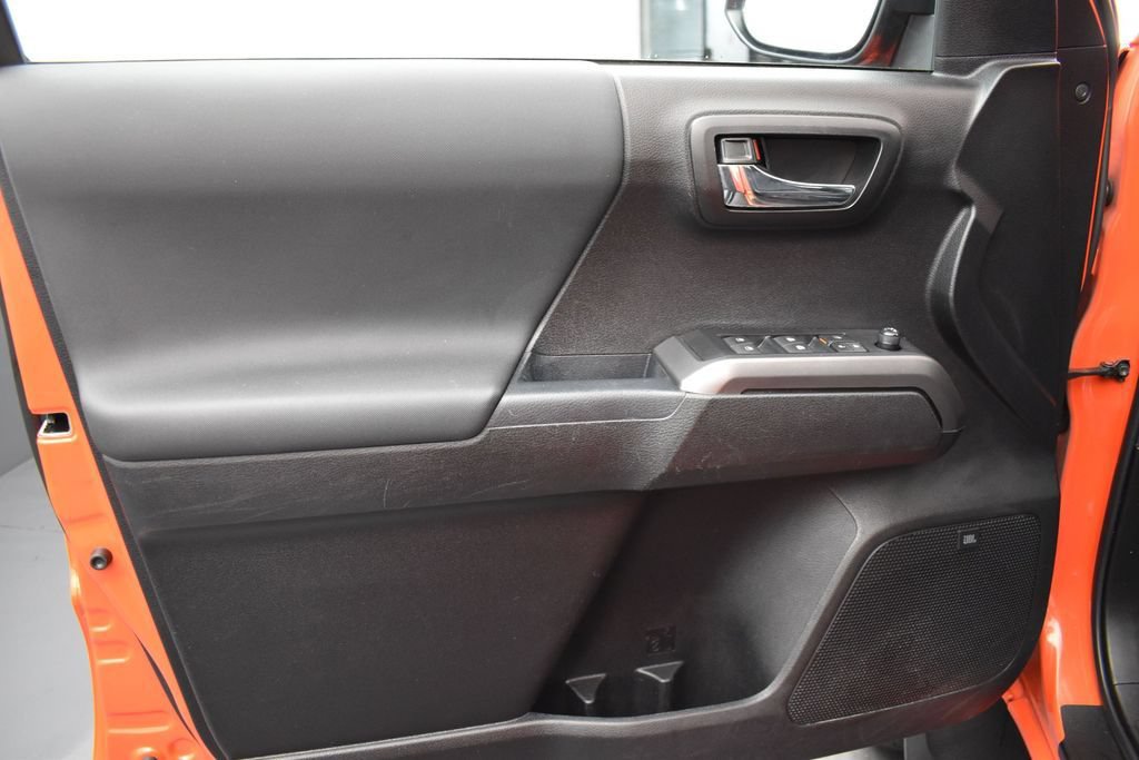 Used 2023 Toyota Tacoma TRD Pro AWD/4WD image 5
