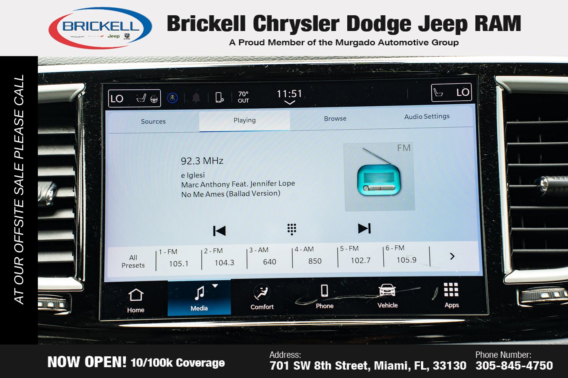 Used 2024 Chrysler Pacifica Touring-L FWD image 22