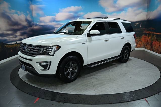 Used 2021 Ford Expedition Limited image 4