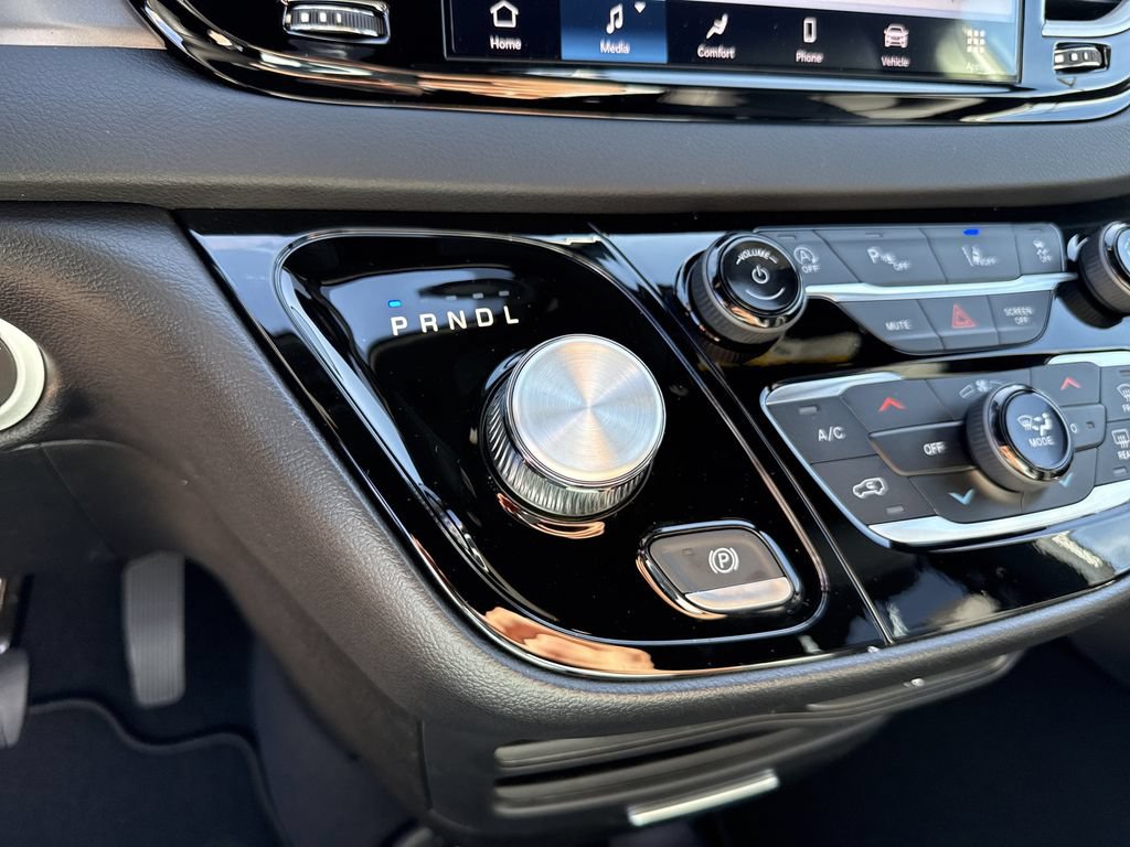 New 2026 Chrysler Voyager LX FWD image 22