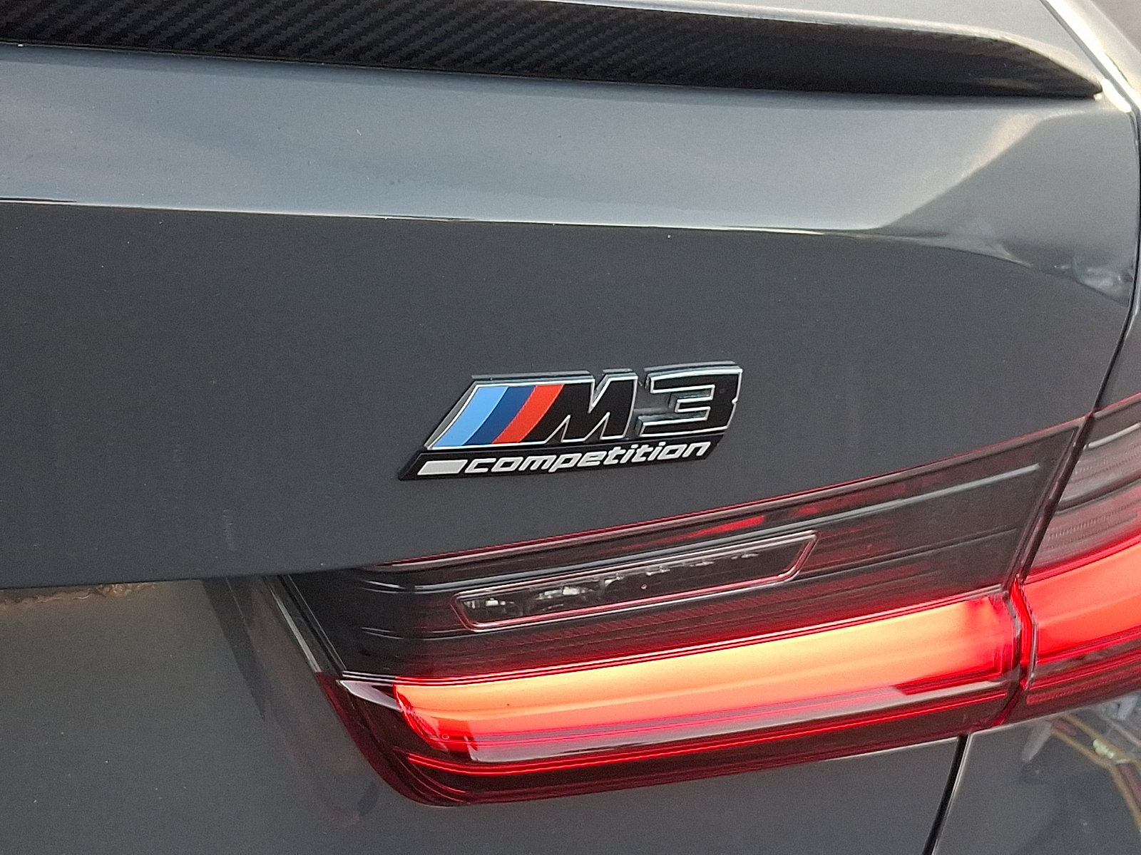Used 2025 BMW M3 Competition w/ M Carbon Exterior Package AWD/4WD image 31