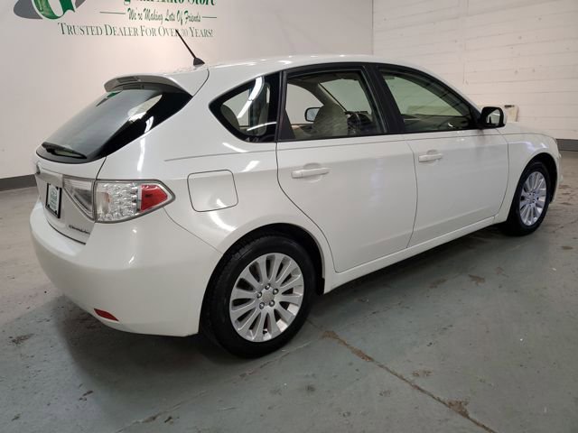 Used 2011 Subaru Impreza 2.5i Premium w/ PWR Moonroof Value Pkg image 6