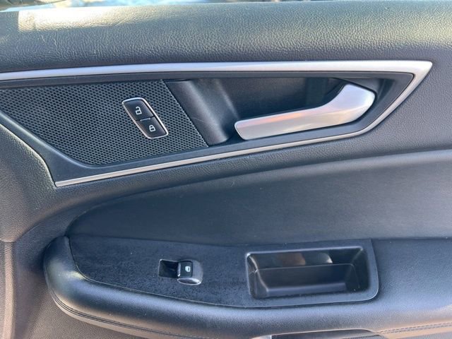 Used 2020 Ford Edge SEL image 30