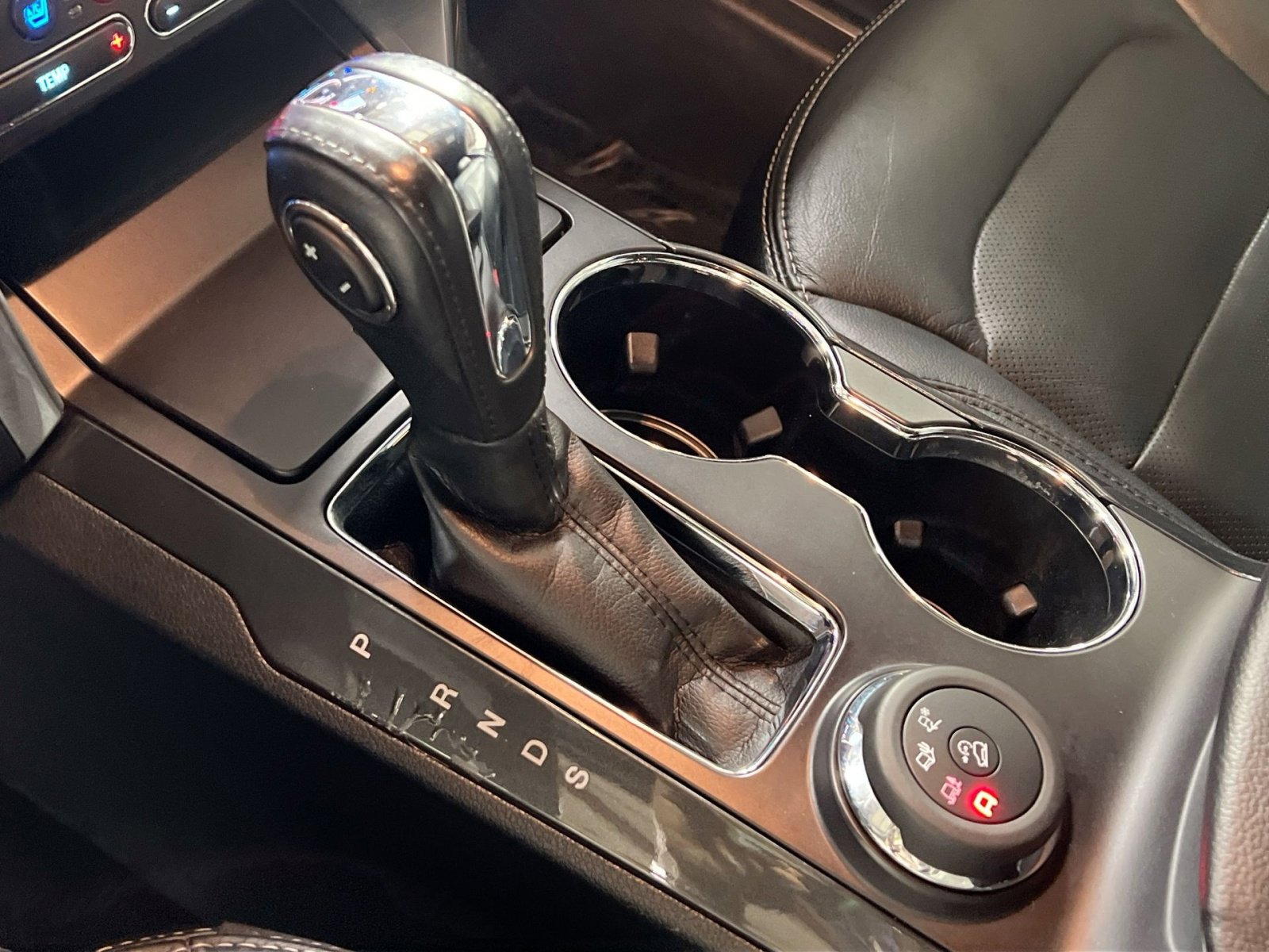 Used 2019 Ford Explorer Limited w/ Class III Trailer Tow Package image 21