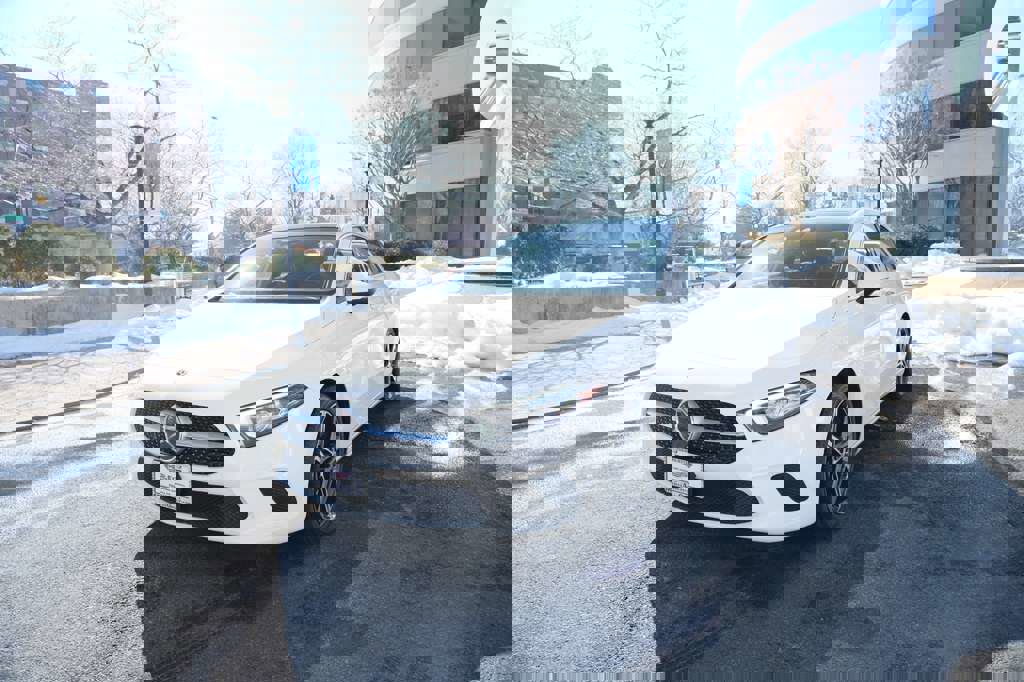 Used 2019 Mercedes-Benz A 220 4MATIC w/ Driver Assistance Package image 4