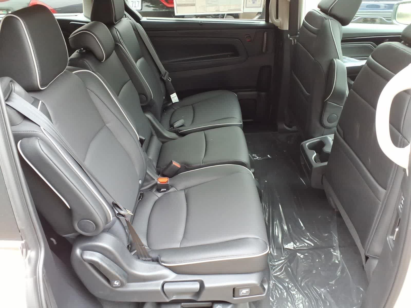 New 2026 Honda Odyssey Touring image 11