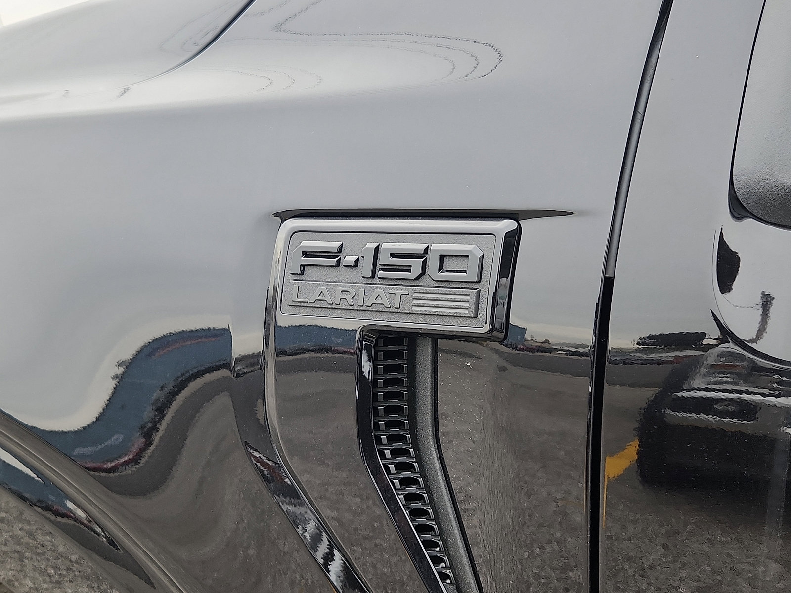 New 2026 Ford F150 Lariat w/ Equipment Group 501A Mid image 18