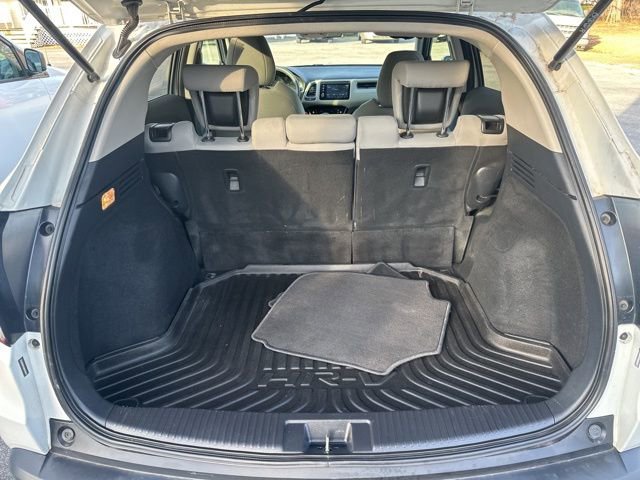 Used 2019 Honda HR-V EX image 8