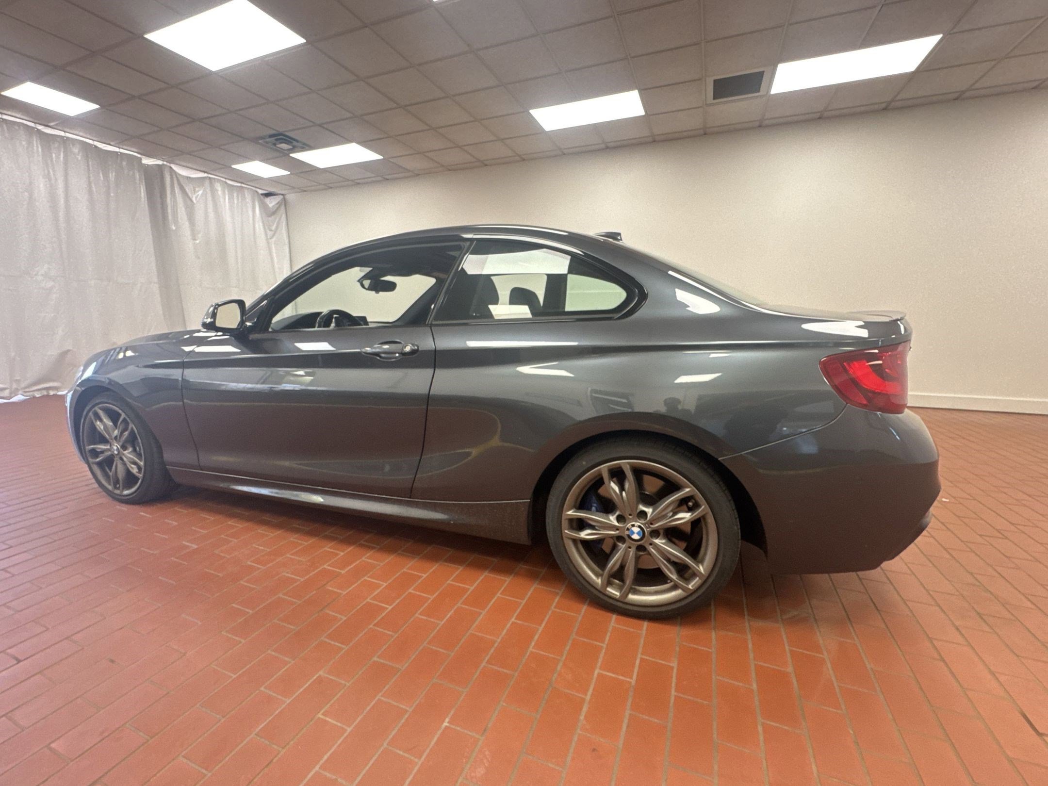 Used 2016 BMW M235i xDrive M235i xDrive image 3