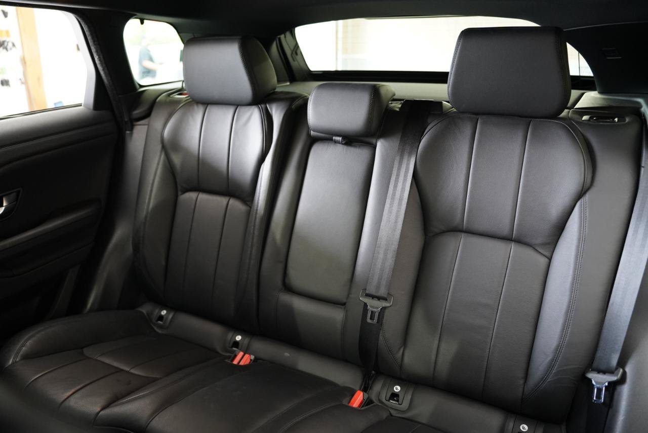 Used 2017 Land Rover Range Rover Evoque SE AWD/4WD image 32