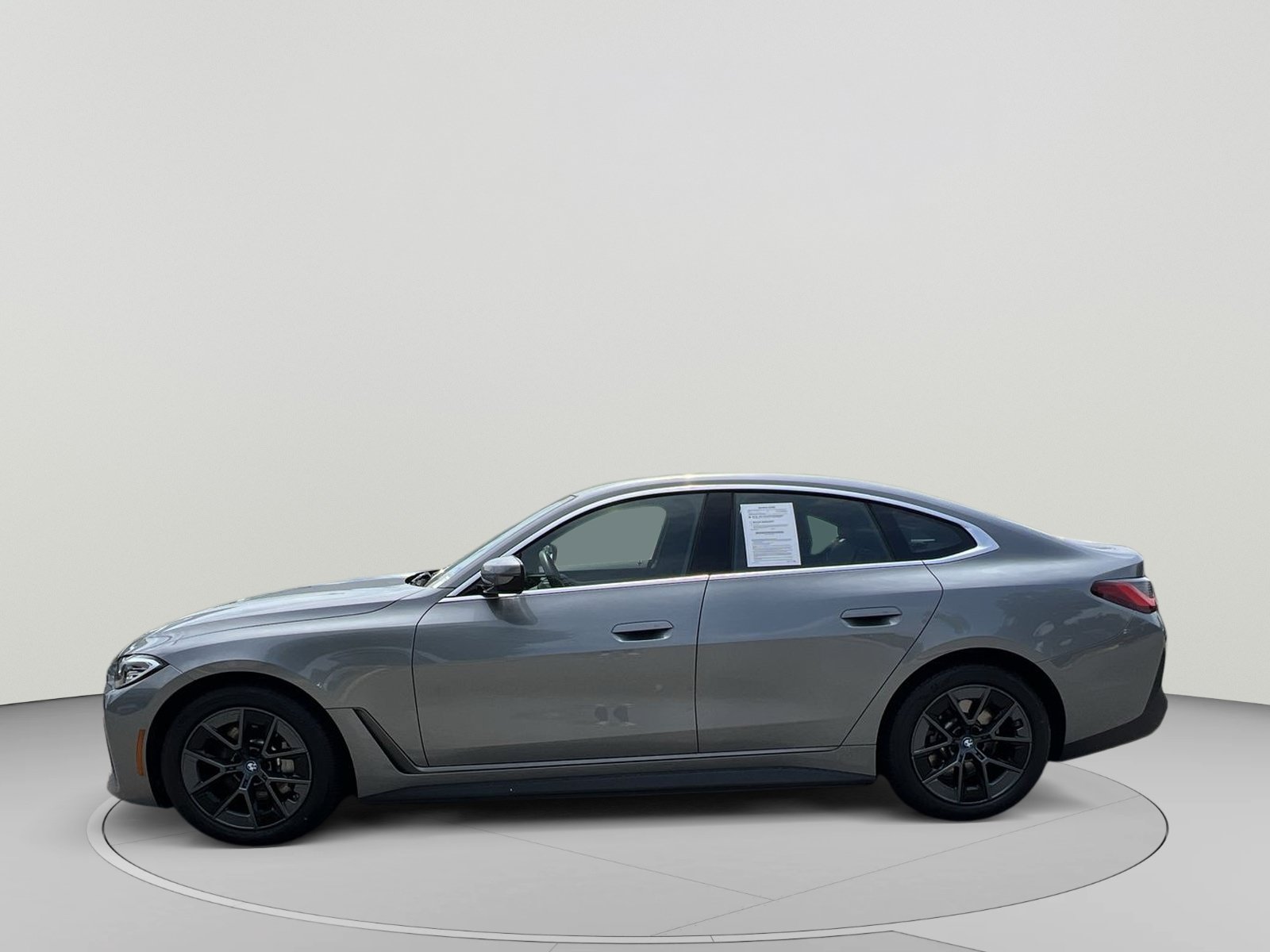 Used 2024 BMW i4 eDrive35 w/ Premium Package RWD image 6