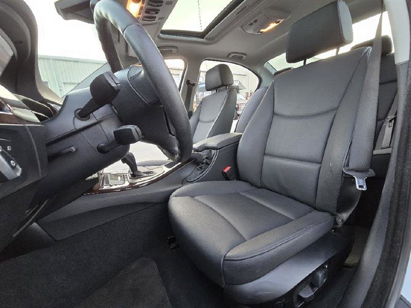 Used 2009 BMW 328i Sedan RWD image 36