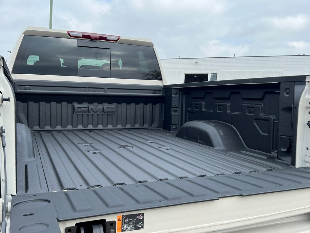 New 2026 GMC Sierra 2500 AT4 w/ AT4 Premium Plus Package image 7
