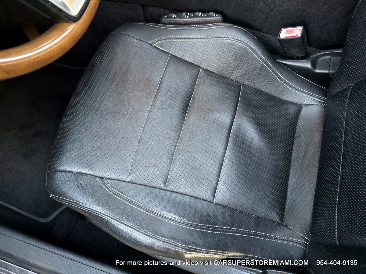 Used 2013 Mercedes-Benz E 550 Cabriolet w/ Premium 2 Pkg image 37