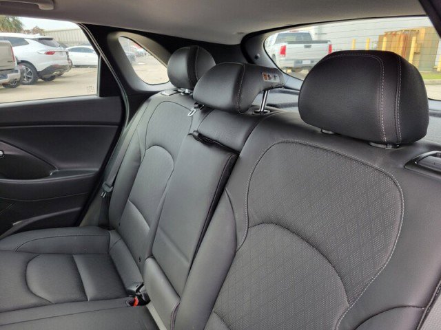 Used 2020 Hyundai Elantra GT w/ Style Package 02 image 27