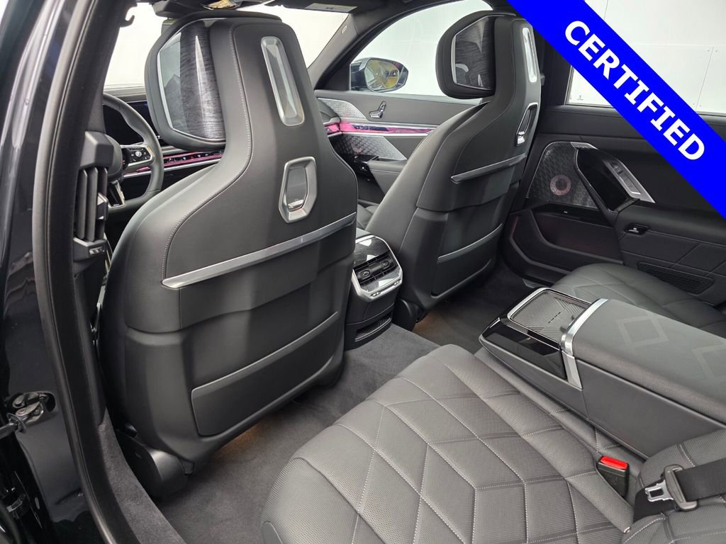 Used 2025 BMW i7 M70 w/ Executive Package image 15