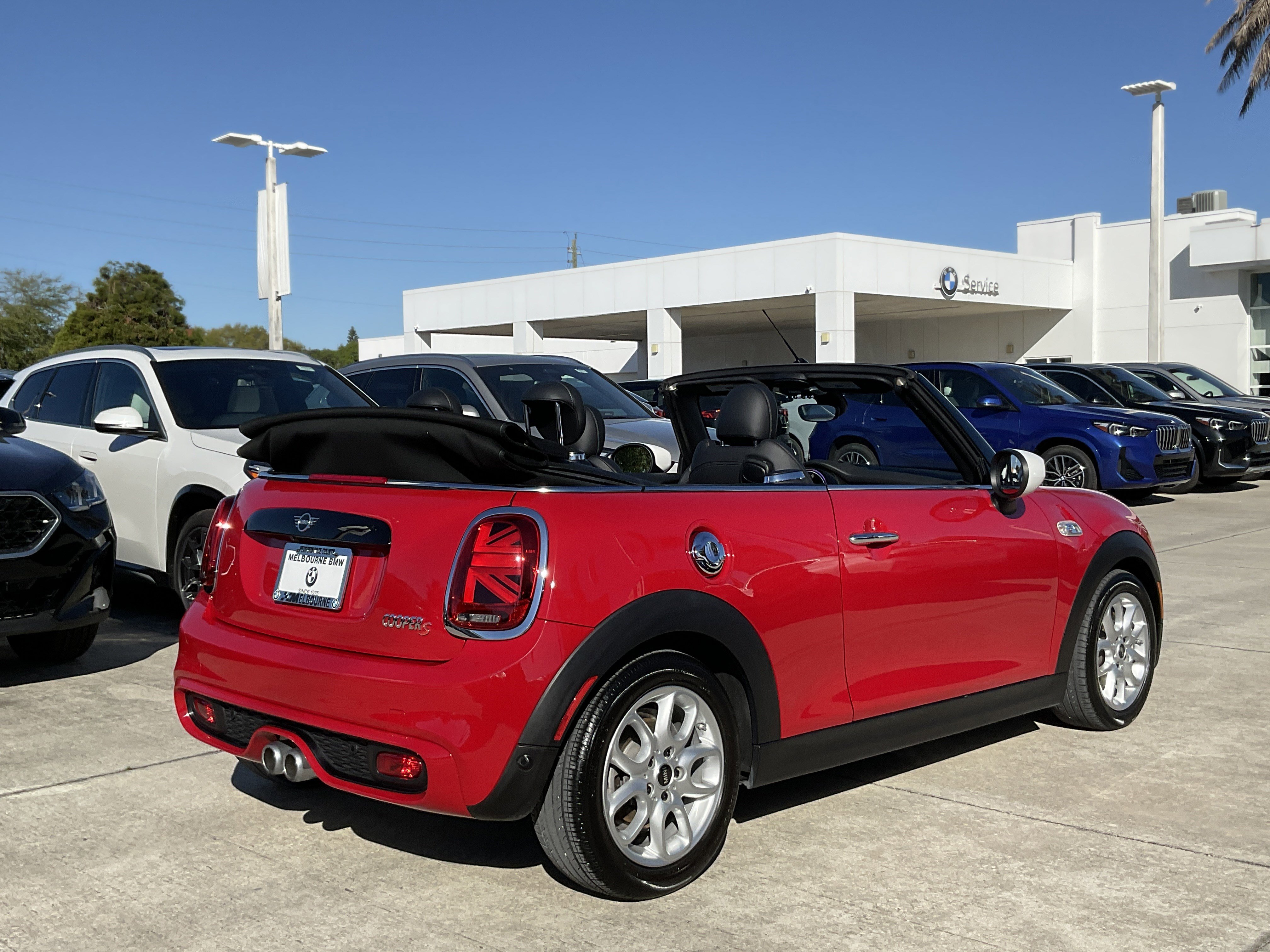 Used 2021 MINI Cooper S image 9